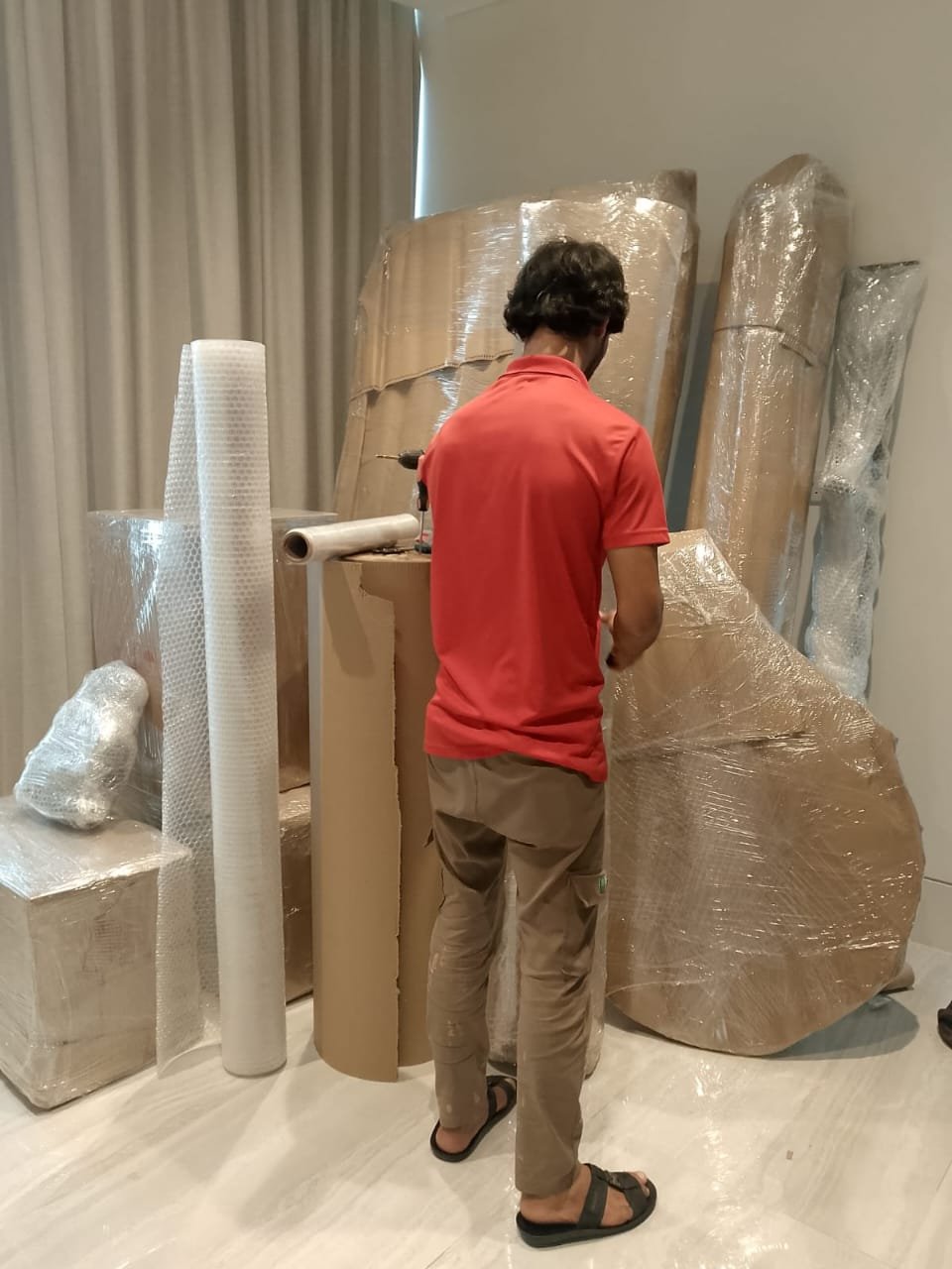 House moving services in Abu Dhabi — professional team at work